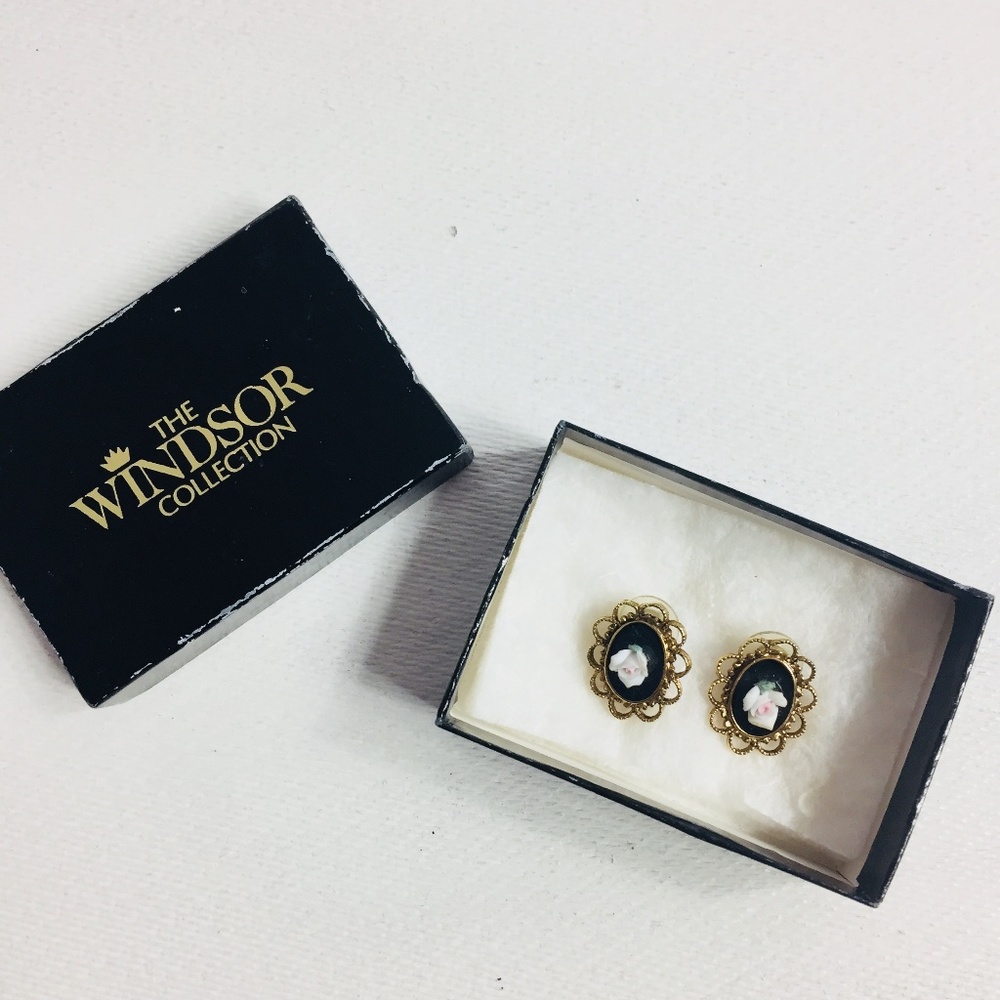 Vintage Button Pierced Earrings WINDSOR Victorian